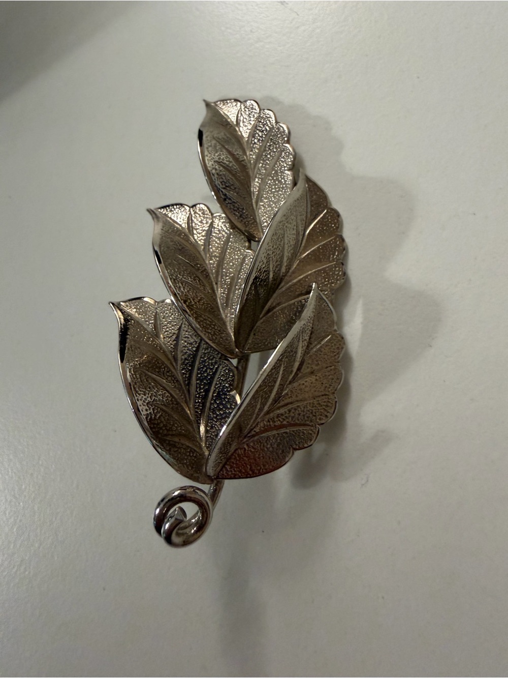Source Unknown Silver-Tone Layered Leaf Brooch